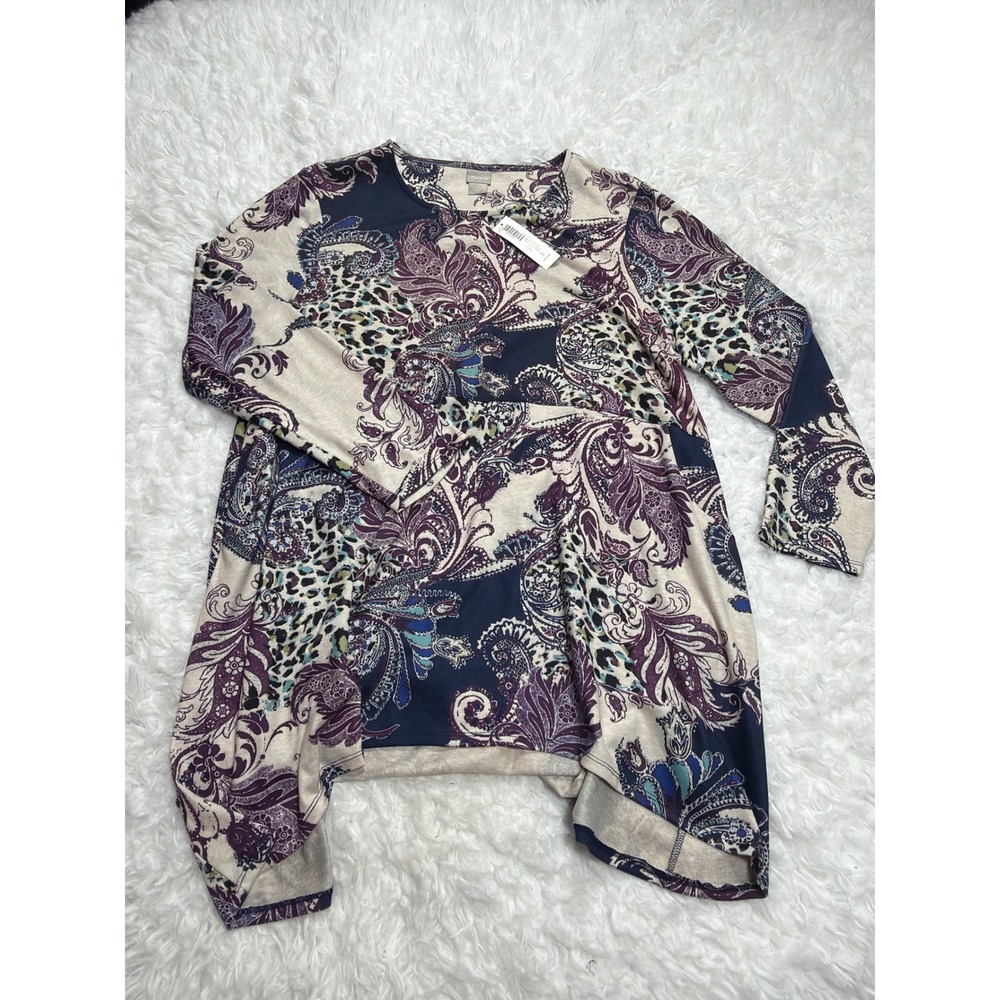 Chicos Tunic Knit Top Womens 3 XL Paisley Leopard Button Back Sharkbite Hem NEW